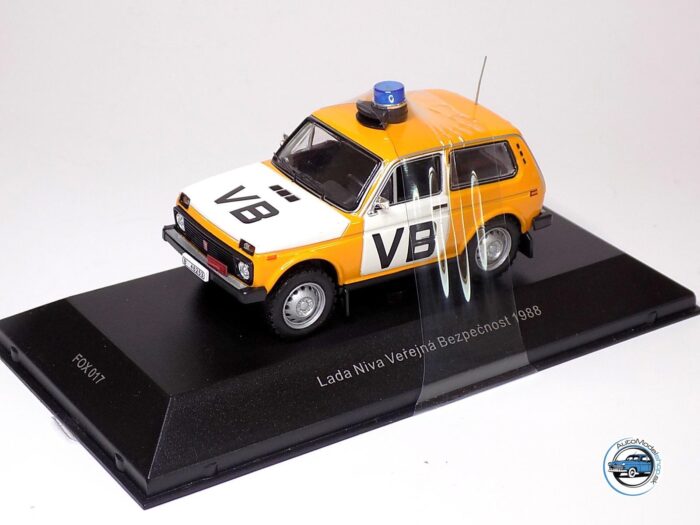 LADA NIVA / VAZ 2121 VB - 1:43 Fox Toys