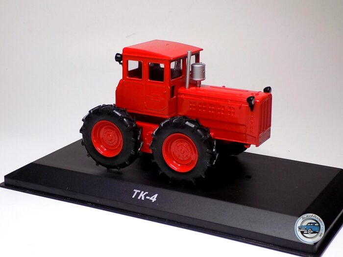 Kolesový traktor TK-4 - Rusko 1955 - 1:43 Hachette