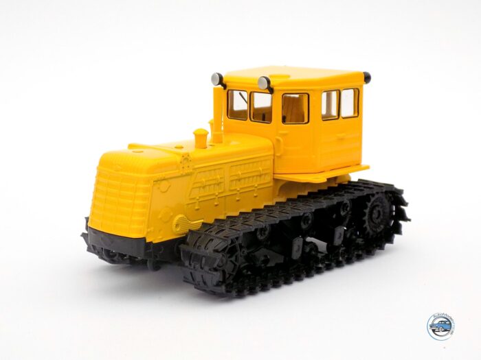 Pásový traktor VLADIMIRETS T-180 G – 1965 – 1:43 Hachette