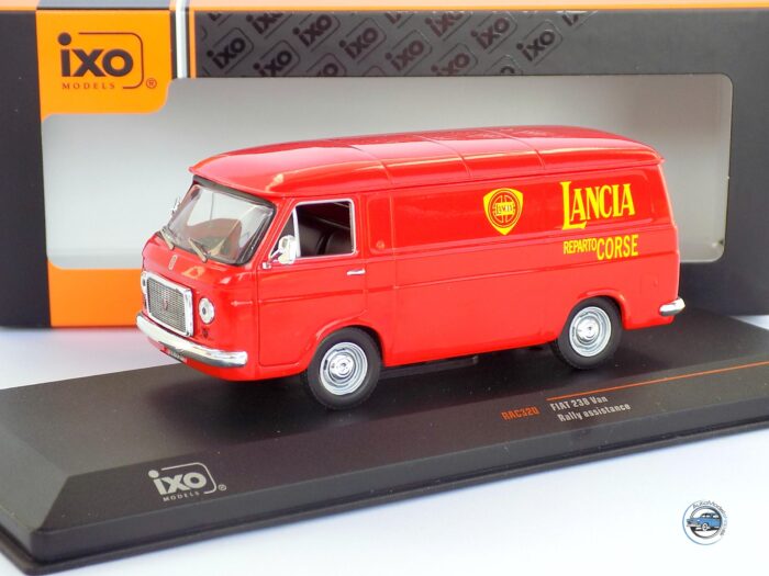 FIAT 238 VAN 1S ASISTENTČNÉ VOZIDLO TEAMU LANCIA CORSE 1971 - 1:43 IXO