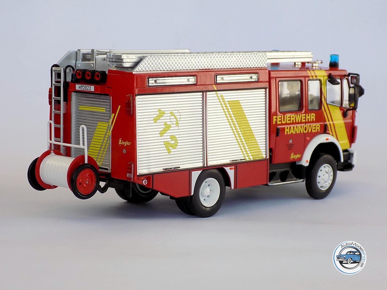 MERCEDES BENZ LF16/12 HASIČI HANNOVER 1995 - 1:43 IXO – Obrázok 4