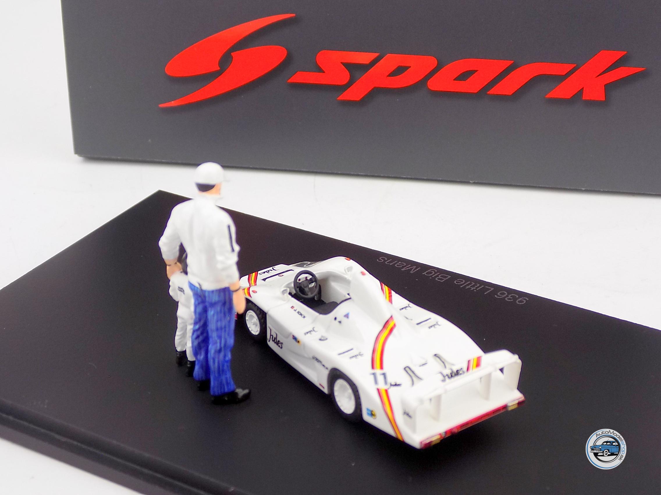 PORSCHE PEDAL AUTO - TYP 935 936/81 No.11 VÍŤAZ 24h LE MANS 1981 - MALÝ + VEĽKÝ MUŽ - 1:43 SPARK – Obrázok 3