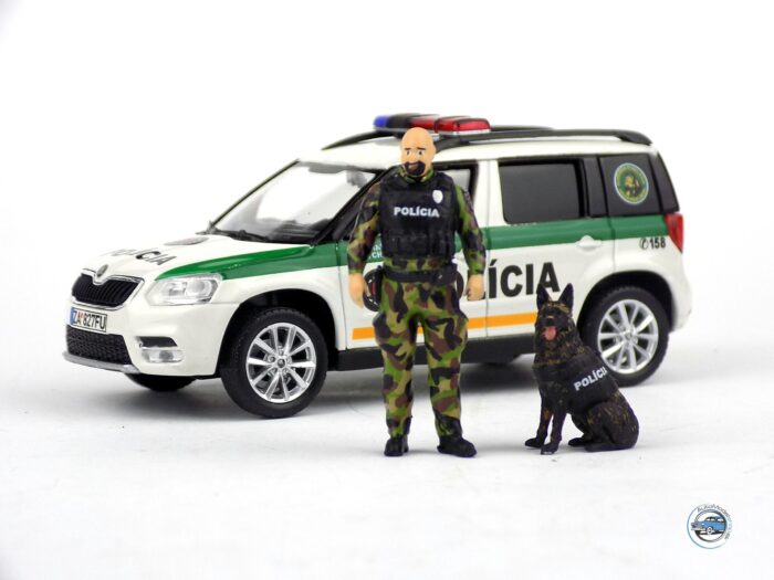 Policajný kynológ + služobný pes – Služobná kynologia PZ SR ( set figúrok ) 1:43 Typ 1