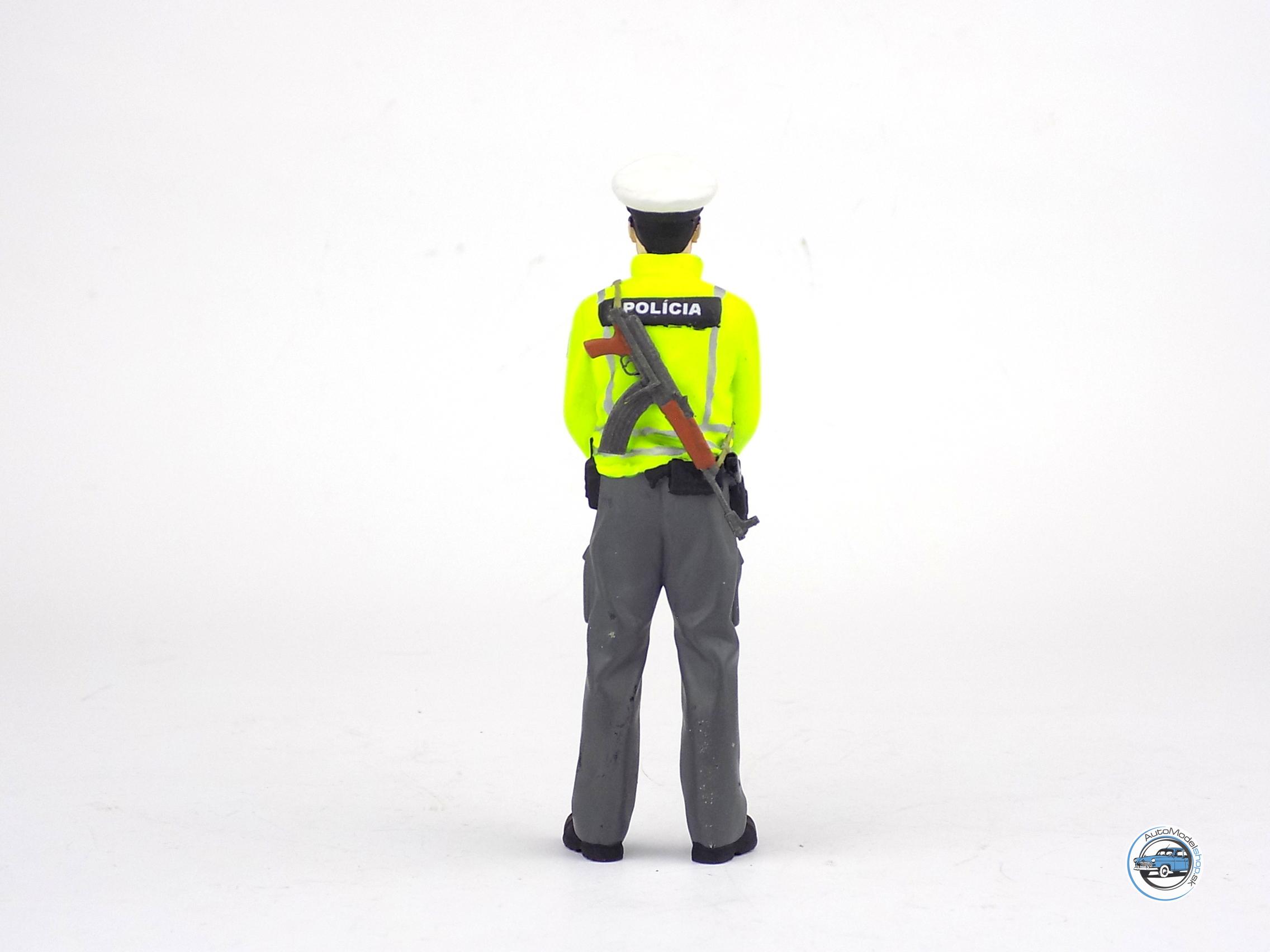 Figúrka príslušníka PZ SR „Doprávak v bunde “ typ1 – 1:18 – Obrázok 4