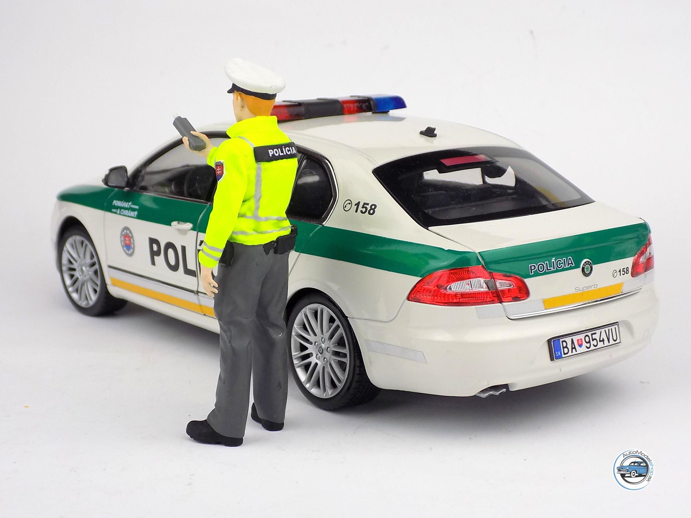 Figúrka príslušníka PZ SR „Doprávak v bunde “ typ3 – 1:18 – Obrázok 3