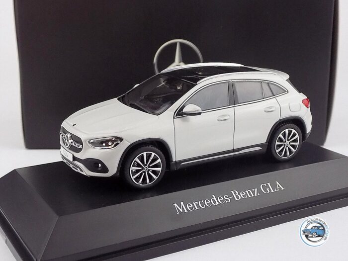 MERCEDES BENZ GLA-CLASS (H247) 2020 - 1:43 SPARK