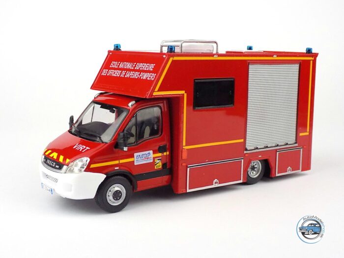 IVECO DAILY VAN ZÁSAHOVÉ VOZIDLO HASIČI 2014- ZÁCHRANÁRI  - 1:43 DeA