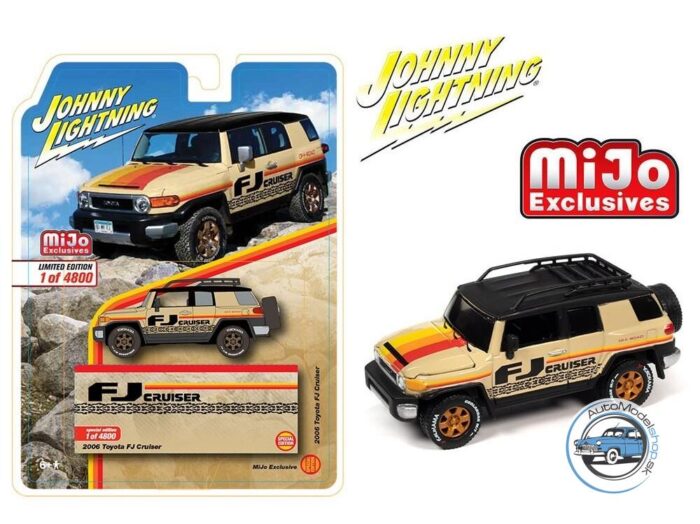 TOYOTA FJ CRUISER 4x4  - 1:64 JOHNNY LIGHTNING