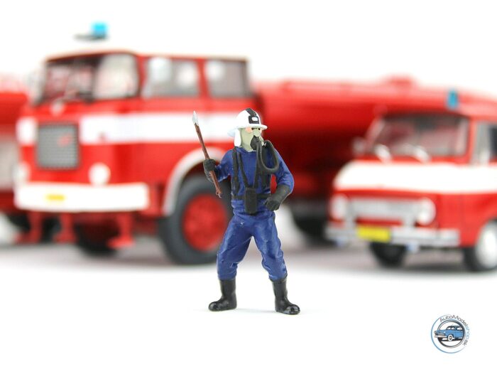 Figúrka z edície HASIČI - typ3 1:43