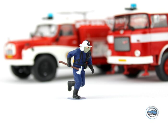 Figúrka z edície HASIČI - typ4 1:43