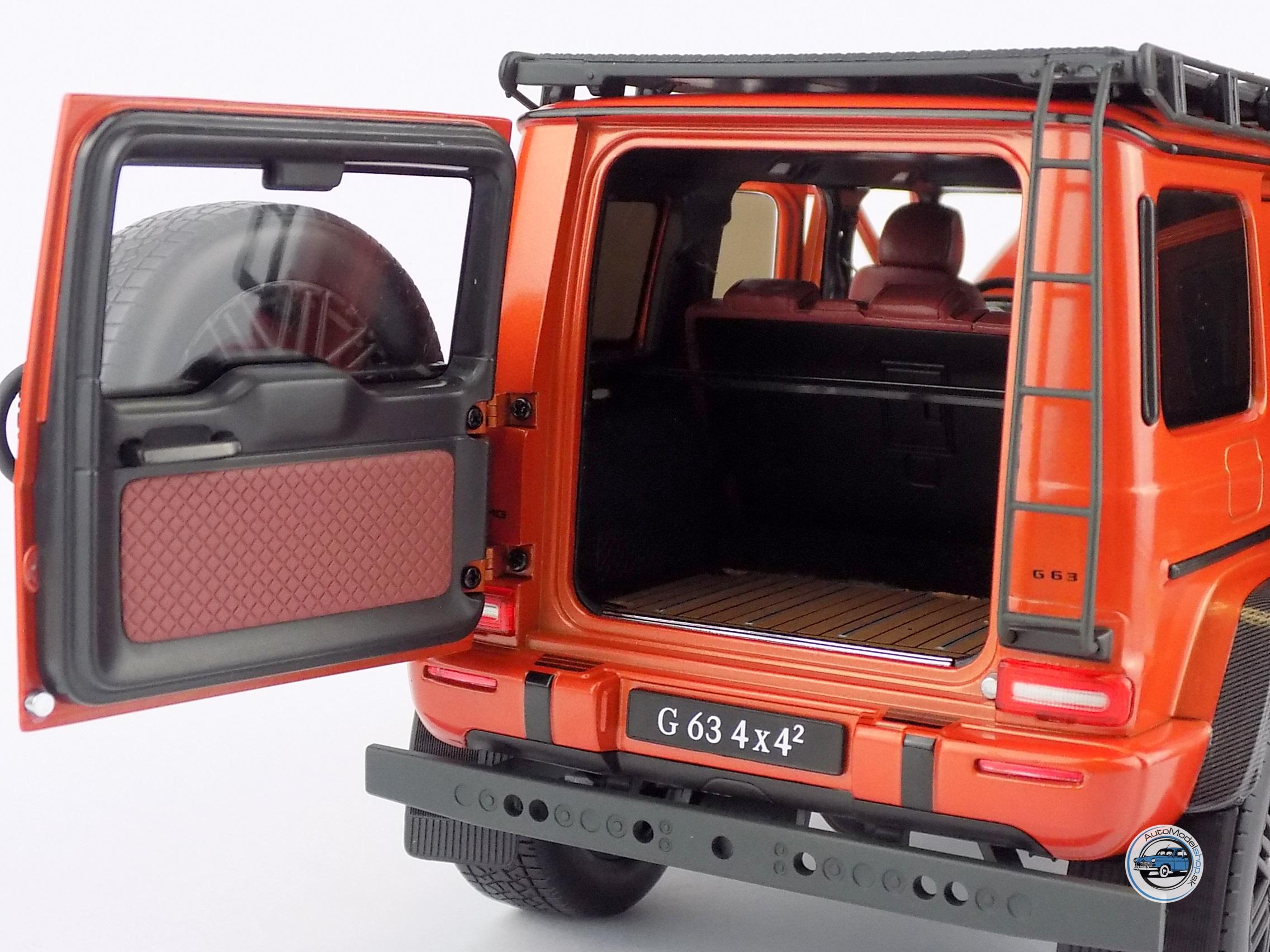 MERCEDES BENZ G G63 AMG V8 BITURBO 4×4² (W463) 2022 - 1:18 Iscale – Obrázok 8