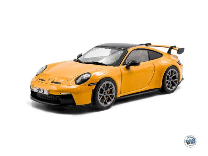 PORSCHE 911 992 GT3 SIGNAL YELLOW 2023 - 1:43 SOLIDO