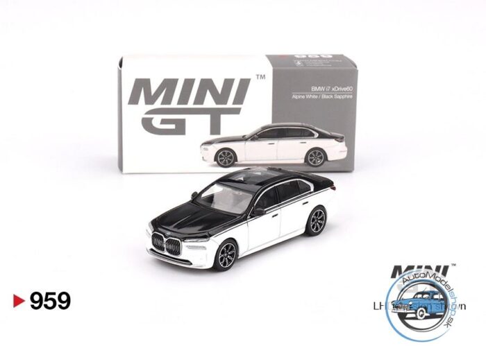 BMW i7 xDRIVE60 - 1:64 MiniGT